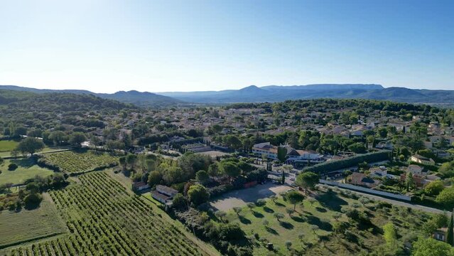 Aerial Panorama of Pertuis: Summer Horizon in Vaucluse, Luberon - Panoramic Drone View of Meadows, Vineyards & Nature in Provence-Alpes-C&ocirc;te d'Azur, France