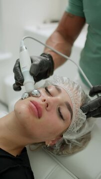 Vacuum bipolar and multipolar cavitation treatment