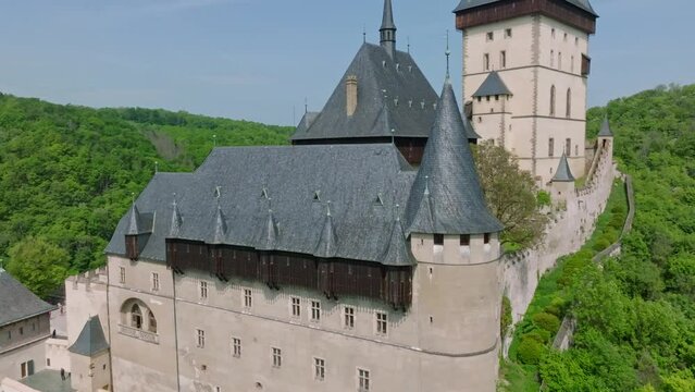Karl&scaron;tejn Castle (Czech Republic)