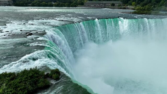 Niagara Horseshoe Falls Upclose Drone 4k