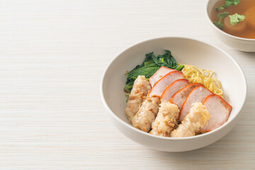 Barbecue Red Pork and Wonton Noodles with Soup