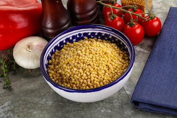 Dry ptitim heap in the bowl