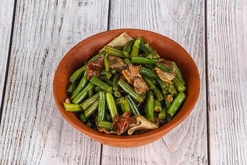 Roasted bacon with green bean
