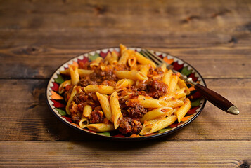 ミートソースペンネ