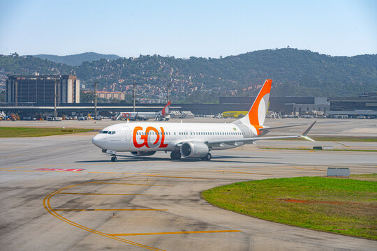 S&atilde;o Paulo, S&atilde;o Paulo, Brazil. September 22, 2023. GOL company plane on the runway at Guarulhos international airport.