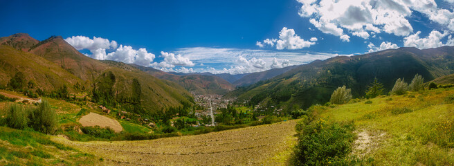 Vista panoraminca de la ciudad de Tarma, Región Junín, Peru - obrazy, fototapety, plakaty