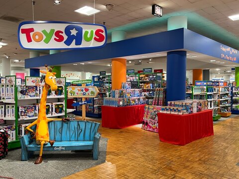 Toys R Us shop within a Macy's department store.