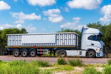 Gas container vehicle with multiple elements, known in ADR by its abbreviation, CGEM, truck...