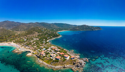 Naklejka premium Aerial drone view of Kal'e Moru beach in Geremeas, Sardinia