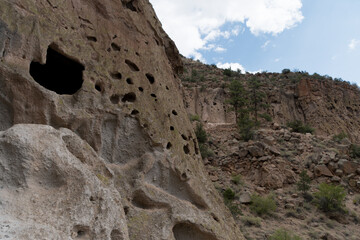 Cave dwellings in Bandelier Park - 4