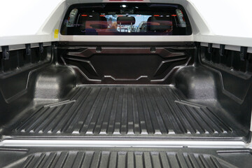 The rear storage structure of the pickup truck is a space for loading things in the back.
