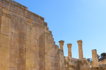 Fototapeta na wymiar The Archaeological site of Jerash, Jarash, Roman Ruins in Jordan, Middle East