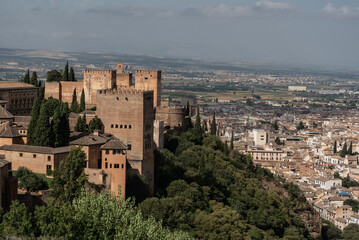 Fototapeta na wymiar view of the Alhambra and Albaicin from the Generalife
