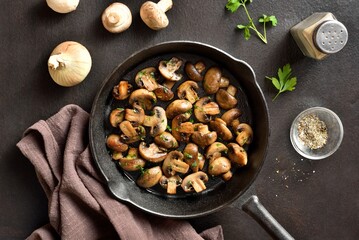 Roasted mushroom in cast iron pan