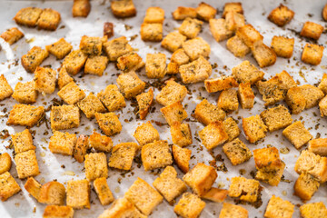 Croutons