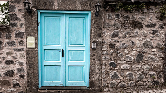 turquoise door