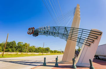 Fototapete Route 66 Sunny view of the Tulsa Route 66 Sign  © Kit Leong