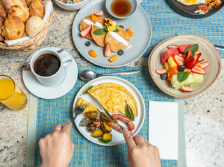 Fotografías de desayuno en un hotel de lujo. by Yuri Ugarte Cespedes