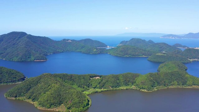 三方五湖（中央：水月湖）　（福井県若狭町）