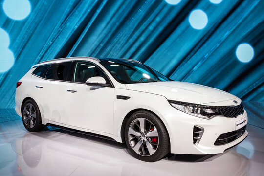 Kia Optima SportsWagon car