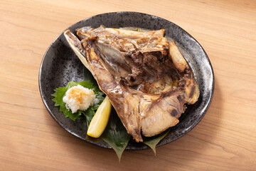 鰤(ぶり)　かま焼き