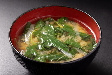 モロヘイヤの味噌汁