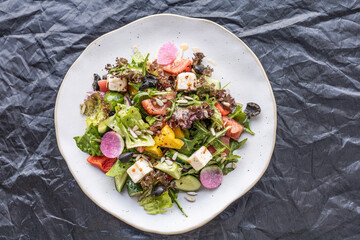 salad with tuna