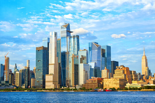 Midtown Manhattan and Hudson Yards skyscrapers before sunset New York
