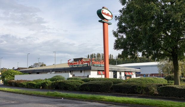 Hanley-Stoke-on-Trent, Staffordshire-United Kingdom October, 02 , 2023  Sign on the side of a Frankie and Benny's restaurant