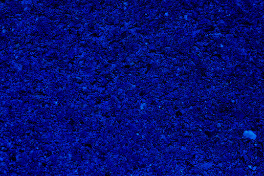 Gros plan sur un agglo en b&eacute;ton avec couleur satur&eacute; 