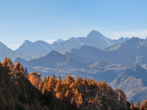 Blick auf  Hochwart, Tschigat und Lodnerspitz vom Hirzer  in S&uuml;dtirol aus gesehen 