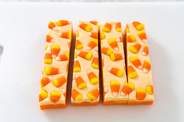 Candy corn fudge
