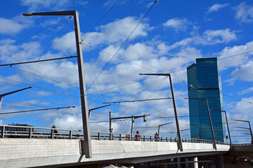 Fototapeta na wymiar Hardbrücke mit Primetower, gesehen vom Hardplatz aus, Zürich