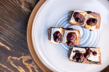 huckleberry s'mores served outdoors