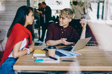 Collaboration of asian students at netbook