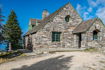 Fototapeta na wymiar The Vista House at the Summit of Mount Spokane. Mead, Washington.