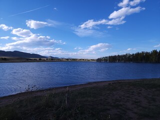 Lago en Otoño