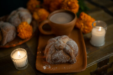 Pan de muerto, chocolate, flores de cempasúchil, día de muertos, tradiciones mexicanas, otoñal. octubre, artesanal