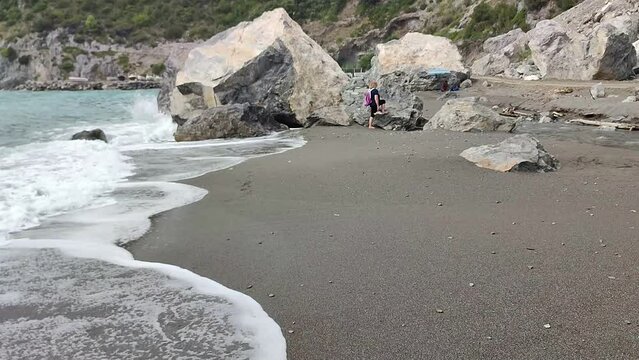 Maratea - Spiaggia di Castrocucco presso la foce del torrente