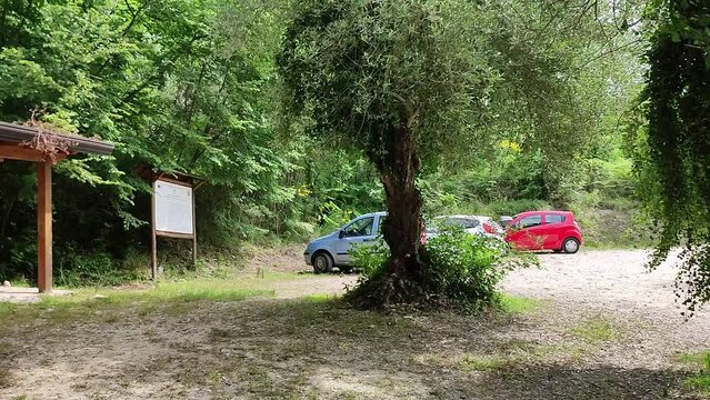 Senerchia - Panoramica del parcheggio dell'Oasi della Caccia
