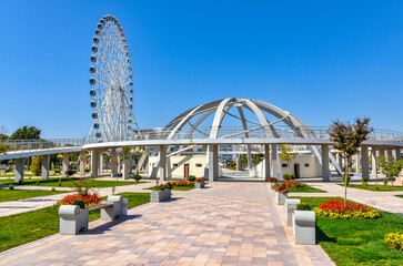 Ankhor star ferris wheel in Navro'z park (Tashkent, uzbekistan) 