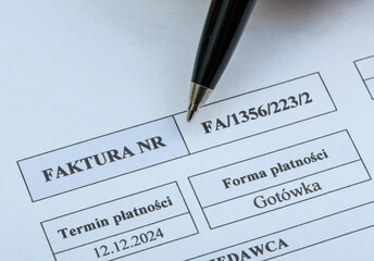 Polska papierowa faktura vat z bliska