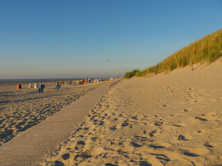 Fototapeta premium Sonnenunterganng am Strand von Langeoog