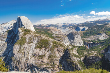 Fototapeta na wymiar Panoramic landscape of Half Dome and valley in Yosemite National Park California.