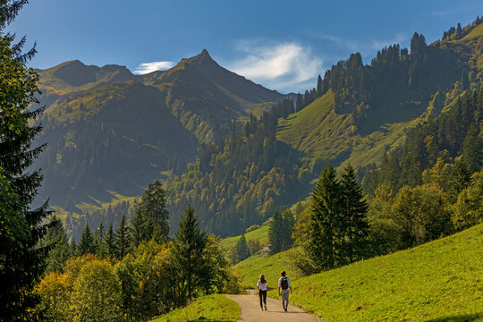 Hinterstein - Wandern - Allg&auml;u - Alpen - Paar
