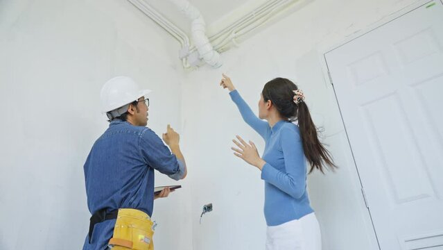 Property Inspection Meeting Contractor and Owner Collaborate on Home Improvement. Housing Market Discussion: Contractor, Homeowner, and Inspector Planning a Renovation Project.