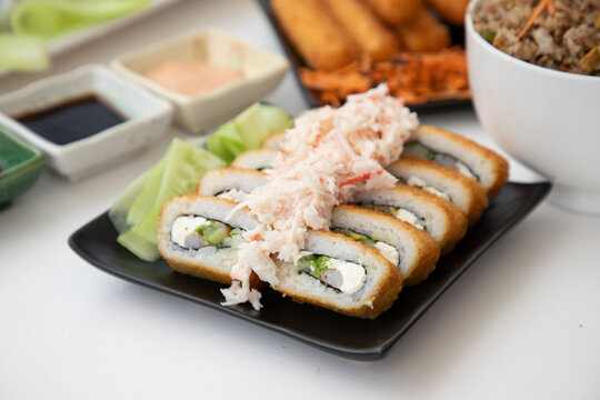 Sushi con surimi