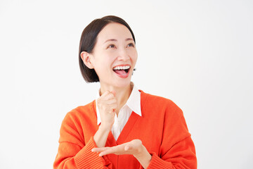 ひらめく女性　白背景