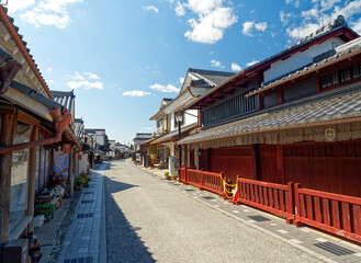 Fototapeta premium 兵庫県 丹波篠山市 河原町妻入商家群の町並み