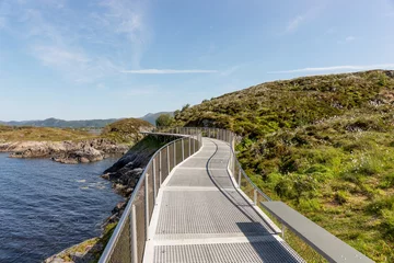 Crédence de cuisine en verre imprimé Atlantic Ocean Road Viewpoint Eldhusøya with circular route for different views on the coast and the bridges. Norway